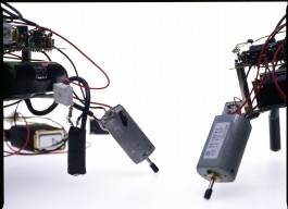 photofeedback 2 robots at KHM